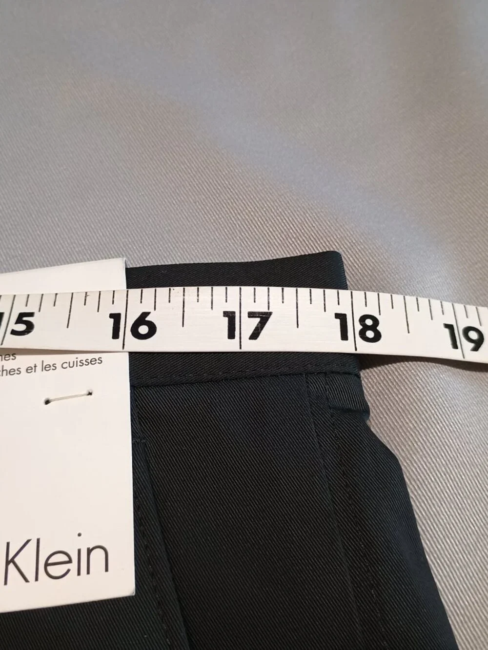NWT Calvin Klein Men’s Signature Slim Fit 33W 32 L